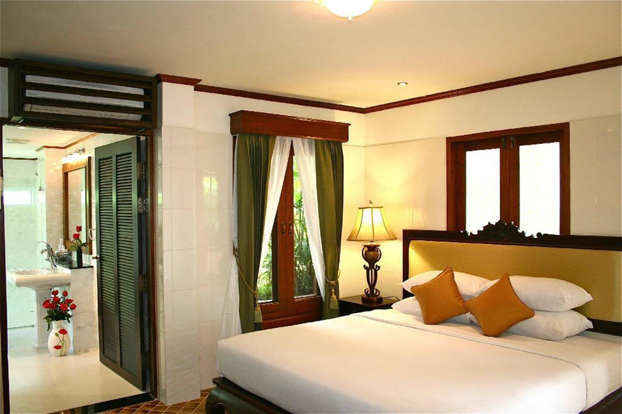 Oriental Siam Resort - Sha Extra Plus Certified Chiang Mai Bagian luar foto